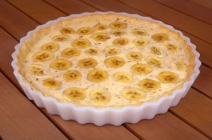 Банановый пирог со сметанным кремом