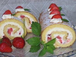 Клубничный рулет "Эфария"