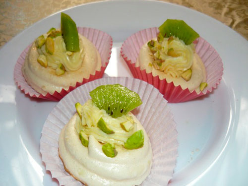 Безе с масляным кремом
