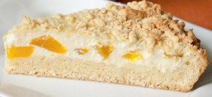 Рассыпчатый песочный пирог с творожной начинкой