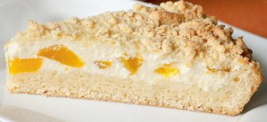 Рассыпчатый песочный пирог с творожной начинкой