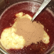 Сливовое варенье с бананами и орехами