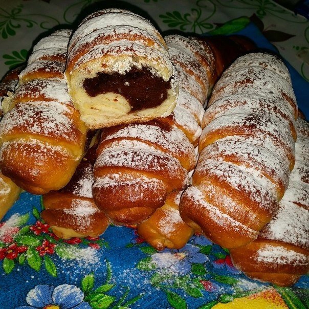 Булочки с шоколадным кремом