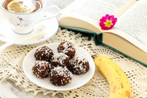 Кокосовое пирожное с овсянкой и бананом