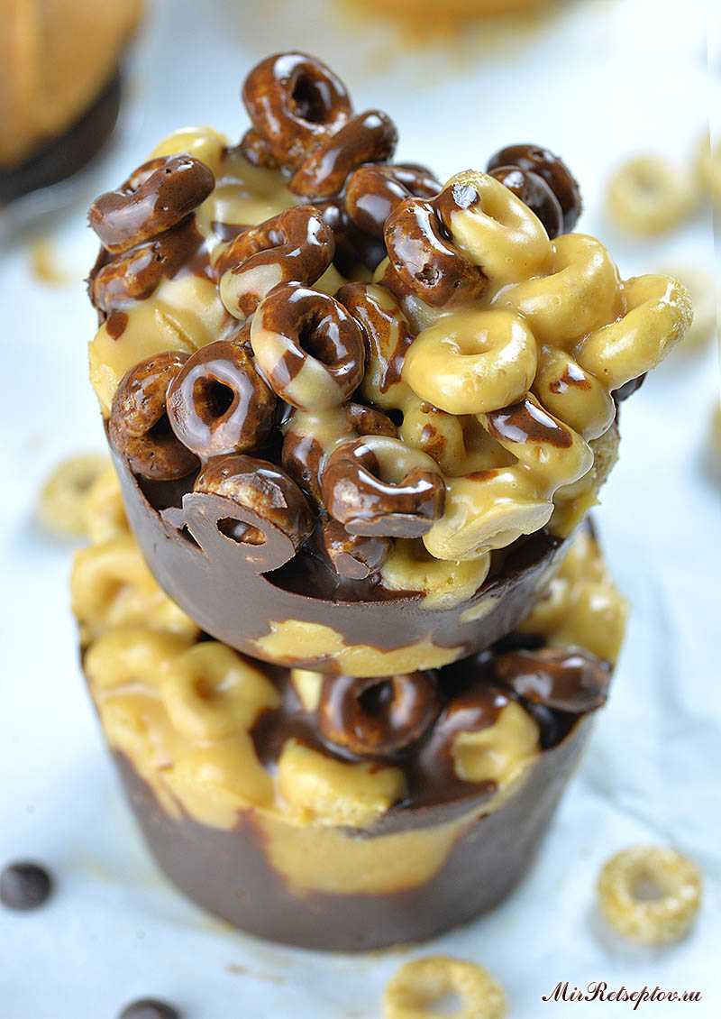 Чашки Cheerios с арахисовым маслом и шоколадом